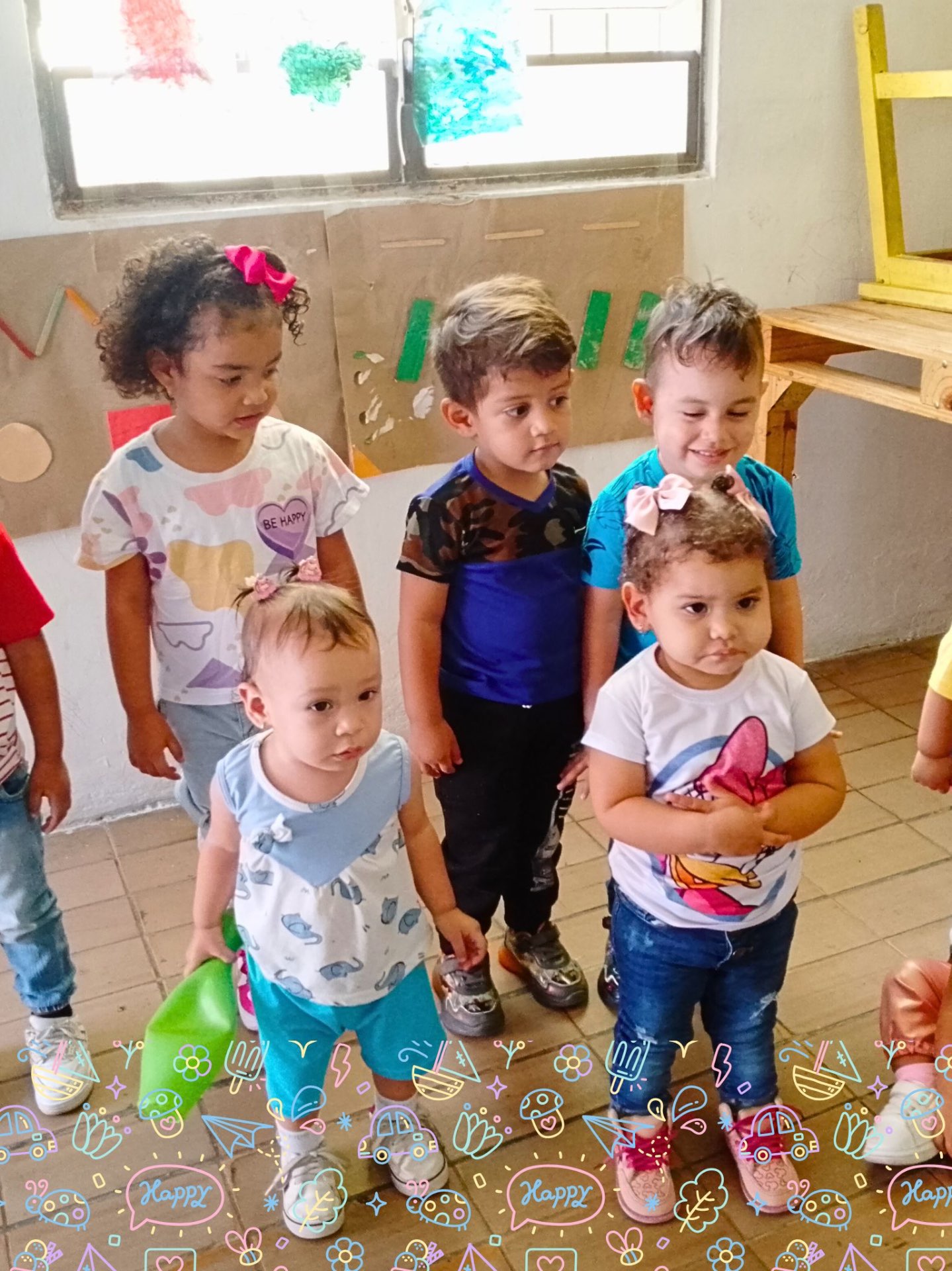 Niños jugando y aprendiendo
